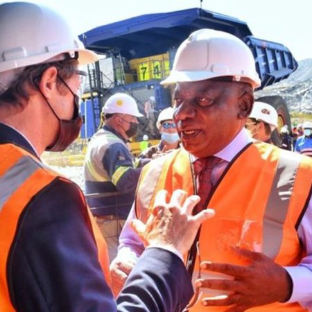 Cyril Ramaphosa launches nuGen hydrogen haul truck (Mining Weekly)