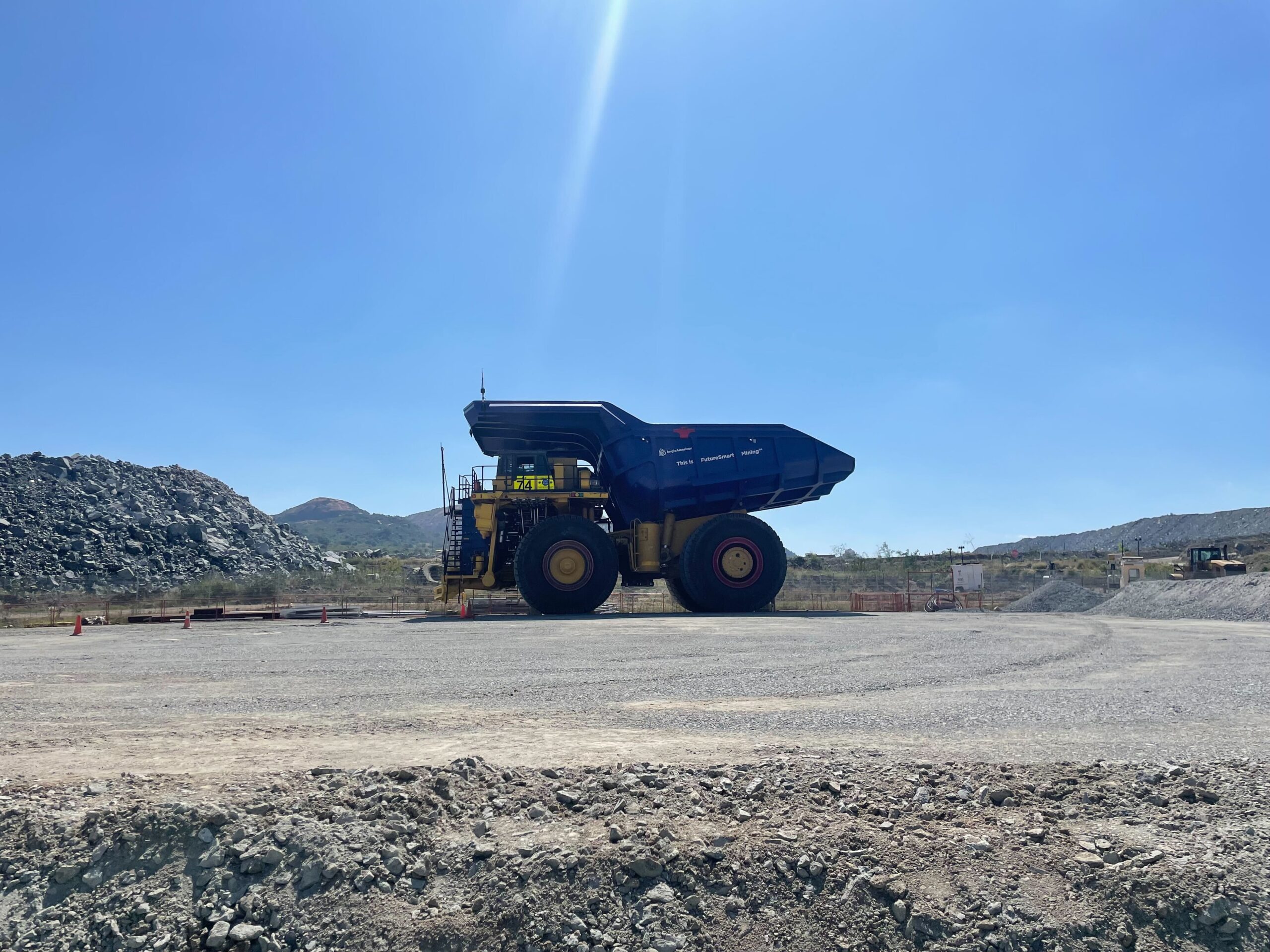 First Mode and Anglo American Celebrate Debut of World's First Hydrogen FCEV Mining Truck nuGen