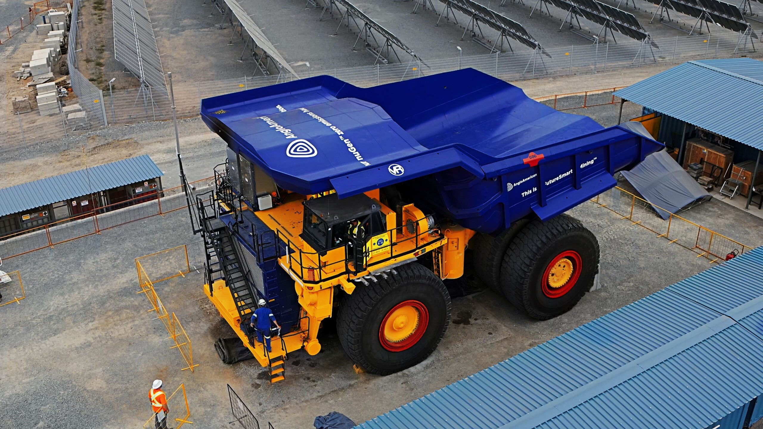 World's First Zero-Emission Haul Truck (Anglo American)